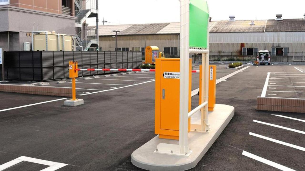 ホテル 東横イン 群馬伊勢崎駅前 3*